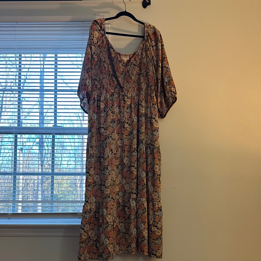 Plus Size Elegant Floral Maxi Dress